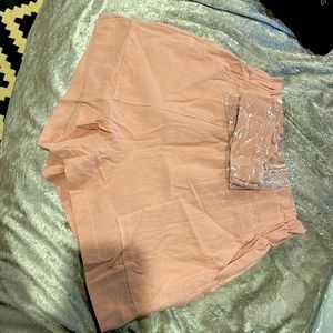 Paper bag type shorts with tie..never worn..dusty rose color